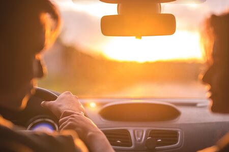 Los accidentes por deslumbramiento solar son más probables durante el cambio de hora: Boston abogado de accidentes de carro comparte consejos de seguridad